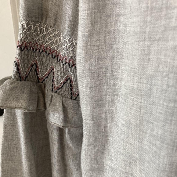 Philosophy small top long bell sleeves gray smocked v-neck boho - Picture 5 of 14